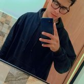 Auxiliar. Busco amistades o lo que se