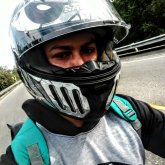 Busco ligar. Soy introvertido pero