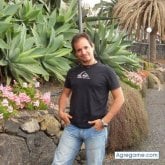 Encuentra Hombres Solteros en San Isidro