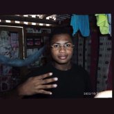 Mujeres que sean  solteras. Muy