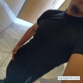 Branndo chico soltero en Alto