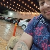 Noche de una vez o varias veces. Alegre