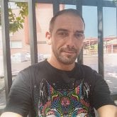 Busco conocer gente. Busco mujeres entre