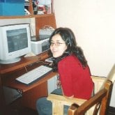Me defino: hacer cartelitos,cocinar,etcMe gusta: escuchar