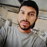 Estudiante. Busco pareja. Busco a una