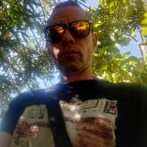 Busco ligar. Busco a una mujer que le