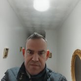 Electricista. Busco pareja. Busco