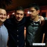 Busco hacer amistades.