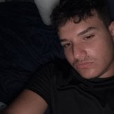 Cámarero. Buscó mujeres mayores que