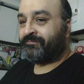 Busco hacer amistades. Conocer gente y