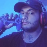 Independiente. Gente nueva. Casual.