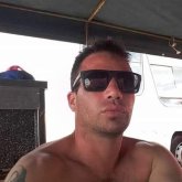 Busco ligar. Busco mujeres para pasarla