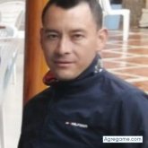 Busco pareja. Chicas. Un tipo muy culto.