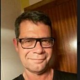 Busco ligar. Mujeres. Hombre serio pero