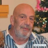 Busco matrimonio. Pareja joven. Normal.