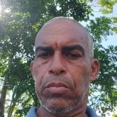 Desempleado. Busco pareja. Soy