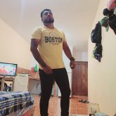 Busco hacer amistades. Primero una buena