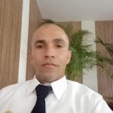 Encuentra Hombres solteros en El Rocio