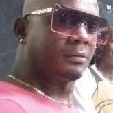 Cuenta propia. Busco hacer amistades.