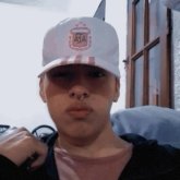 Estudiante. Busco conocer gente. Mujeres