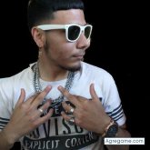 Busco: Chicas de mi edad 19 o 20 Me defino: Mi forma de ser