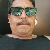 Conocerla y si se puede dar algo que