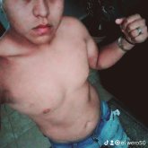 Busco: Mujeres Me defino: Detallista ,joven y reservado Me
