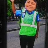 WhatsApp y instagram.