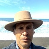 Busco una mujer alegre y romántica para