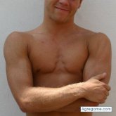 Comercial chico casado en 