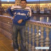 tonybz chico separado en Sevilla