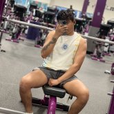 Trabajo. Sin ataduras. Estoy soltero. Me