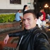 Busco ligar. Mujeres. Serio, amable,