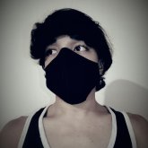 Operador. Algo casual y seguro. Una