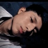 Busco a mujeres de 20 y 30 años.