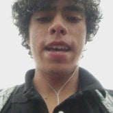 Busco ligar. De todo no importa la edad.