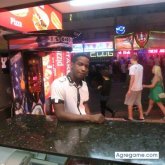 feeling chico soltero en Moya