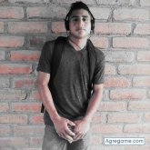 Encuentra Hombres Solteros en La Ceiba