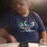 Trabajo. Busco pareja.