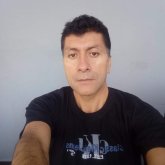 Trabajo. Una amistad buena. Una persona