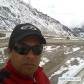 Conductor. Busco ligar. Dama para una