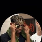 Busco pareja. Novia y amiga con quién