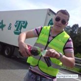 palotes chico soltero en Cangas