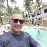 Jodatoal chico separado en Weston