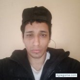 Trabajador. Chika intelijemte. Apuesto.