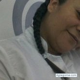 Manicurista profecional. Busco pareja.