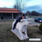 Busco pareja. Solo mujeres. Conocer