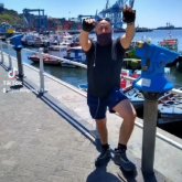 Filólogo. Busco matrimonio. Wife the