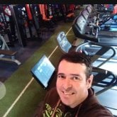 Busco pareja. Delgada, alta, lindos