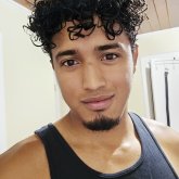 Travajo. Meencanta jugar mucho 